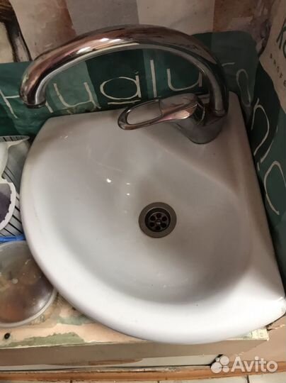 Раковина угловая santeri