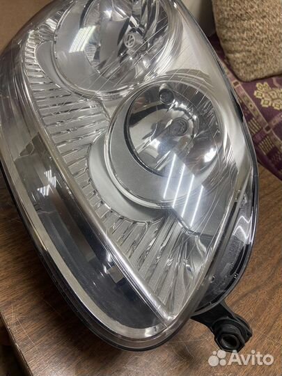 Фара правая Volkswagen Jetta 5 05-11г