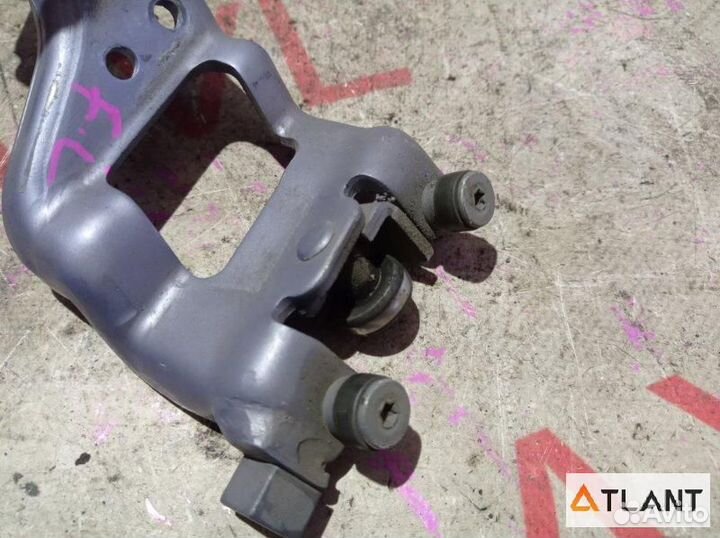 Ролик двери задний левый toyota sienta