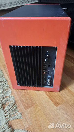 Сабвуфер и усилитель