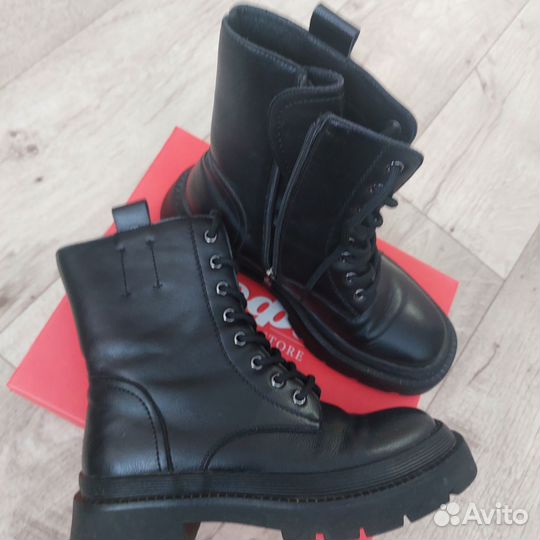 Ботинки демисезонные женские 38 размер