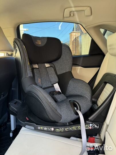 Автомобильное кресло britax romer dualfix