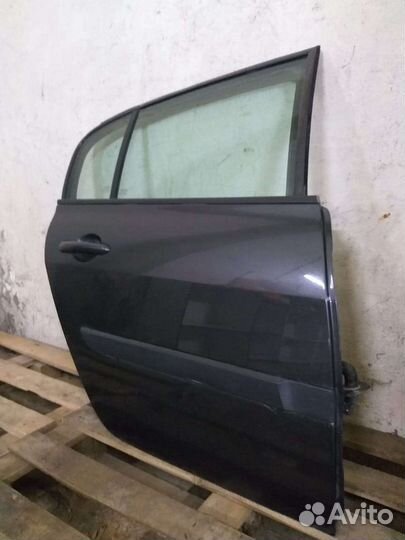 Двери рено логан 1,2,3