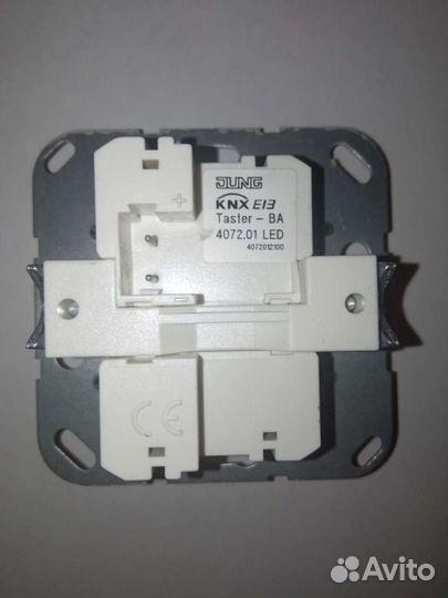 Выключатель jung knx 4071.01, 4072.01