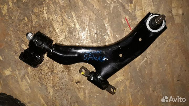Рычаги передние Chevrolet Spark M300