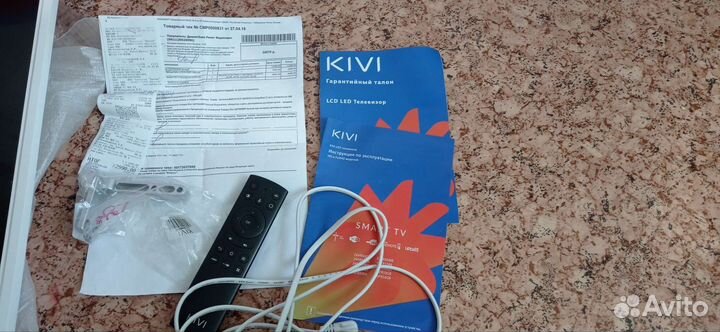 Телевизор smart tv 32 дюйма Kivi на запчасти