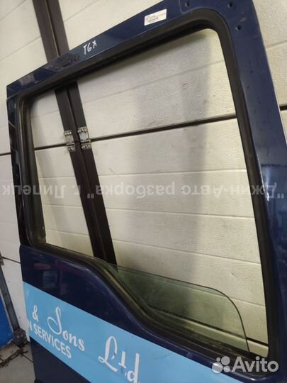 Стекло правой двери Man TGA TGX