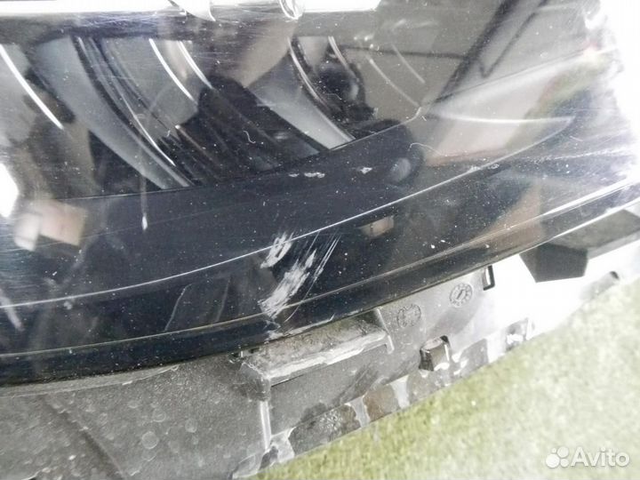 Фара правая Mercedes-Benz E-Class