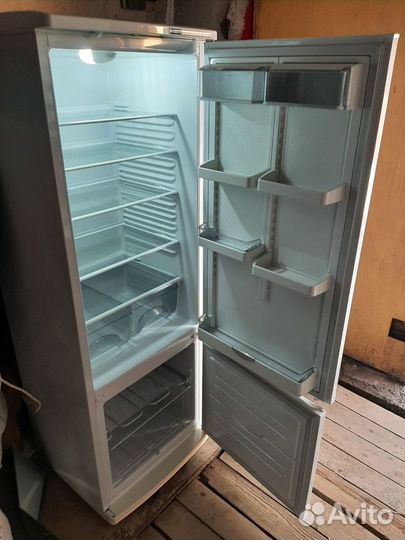 Холодильник двухкамерный Atlant