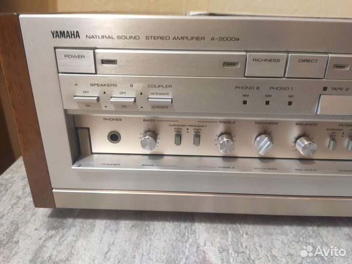 Усилитель Yamaha a 2000a