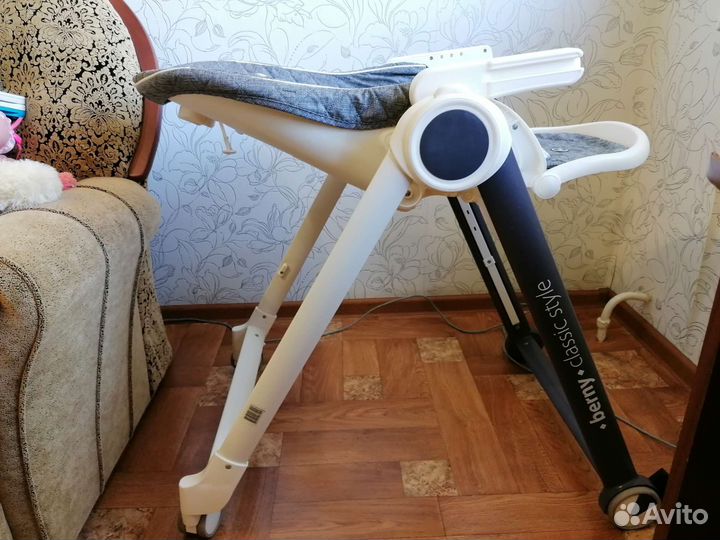 Стульчик для кормления happy baby berny classic