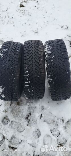 Nokian Tyres Hakkapeliitta 4 215/65 R16 102M