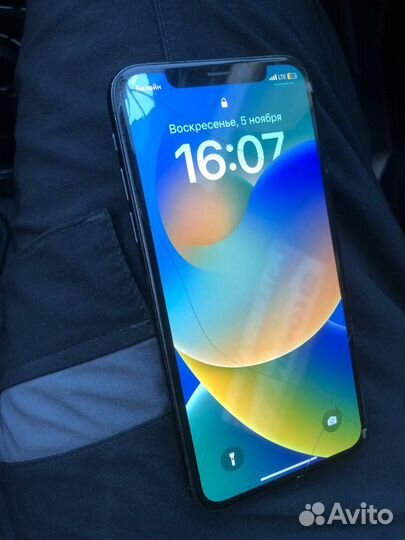 iPhone X, 64 ГБ