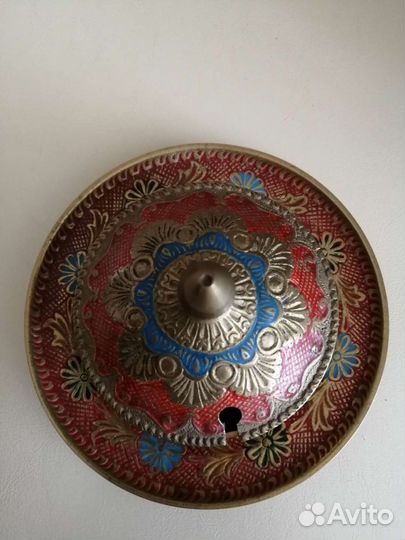 Пепельница из латуни