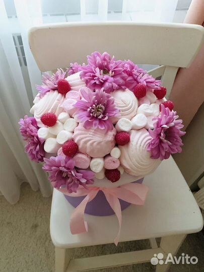 Букеты из зефира и сладостей