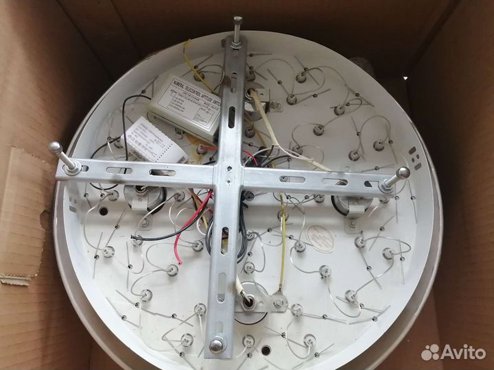 Люстра потолочная