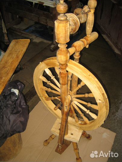 Прялка старинная