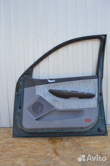 Дверь боковая передняя правая Skoda Fabia