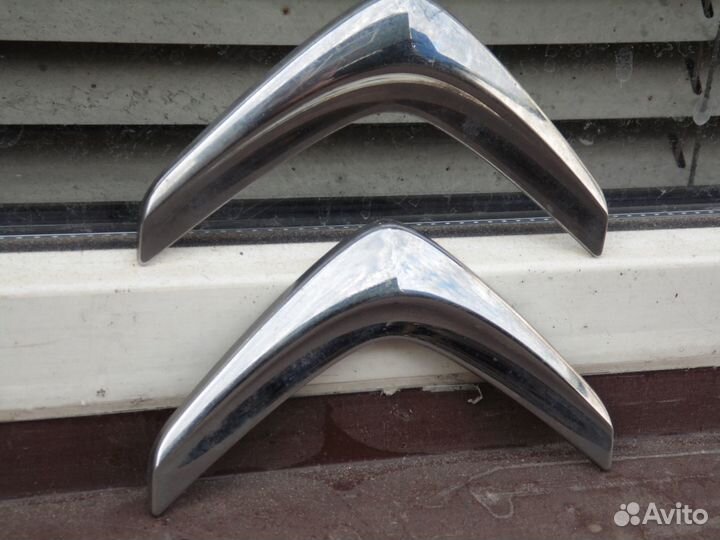 Эмблема передняя Ситроен Берлинго Б9