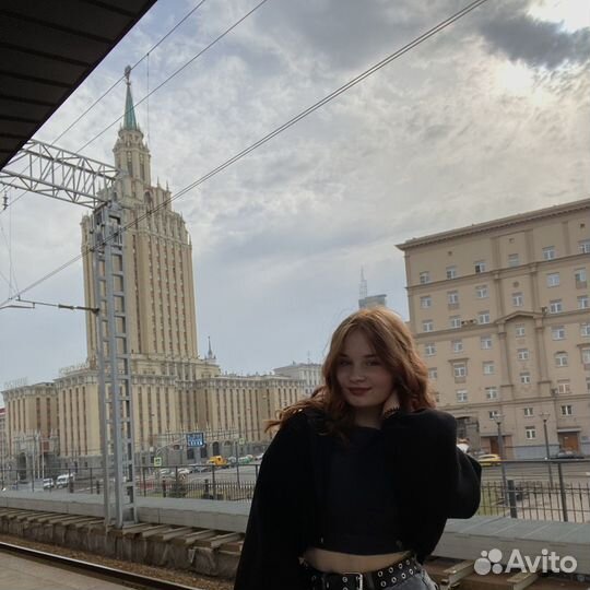 Сотрудник пункта выдачи