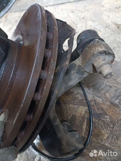 Поворотный кулак Ивеко Дейли 5