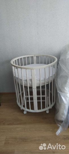 Кроватка трансформер с маятником