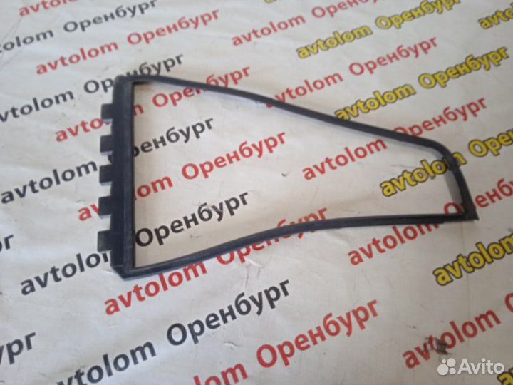 Уплотнитель стекла двери задний левый Lifan Solano