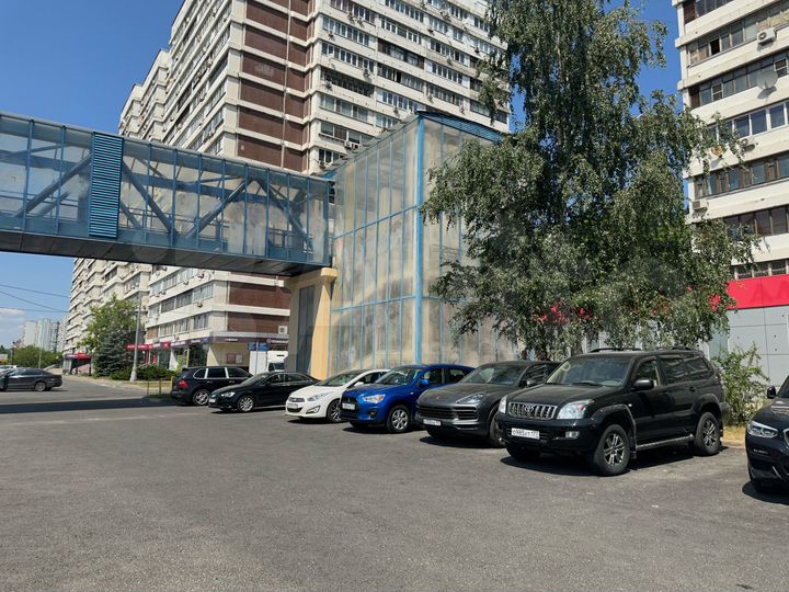 Торговая площадь, 2100 м²