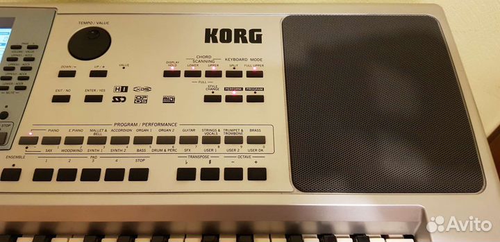 Синтезатор korg PA 50
