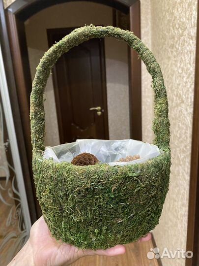 Декоративная корзинка + декоратив шишки в подарок