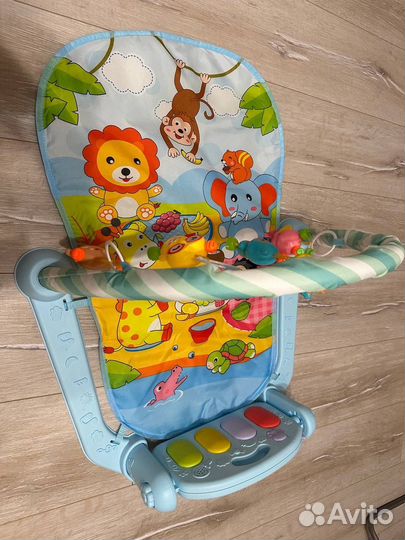 Детский коврик с пианино