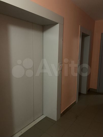 1-к. квартира, 32 м², 13/18 эт.