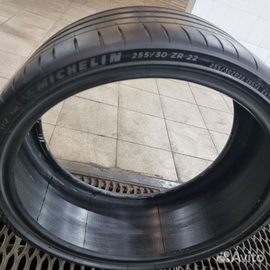 Michelin Pilot Sport 4 S 255/30 R22 95Y