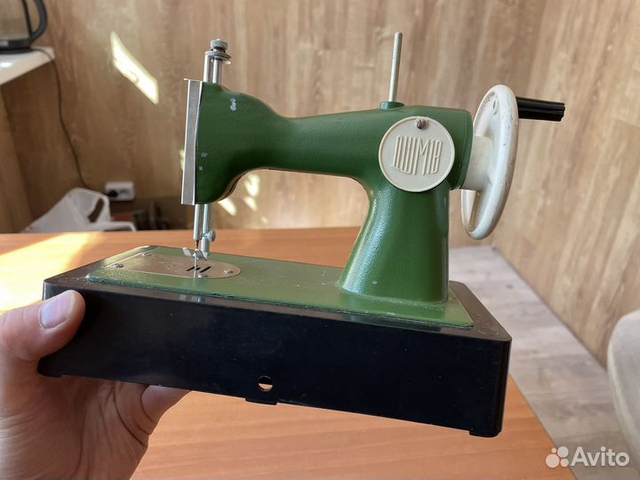 Швейная машинка СССР мини