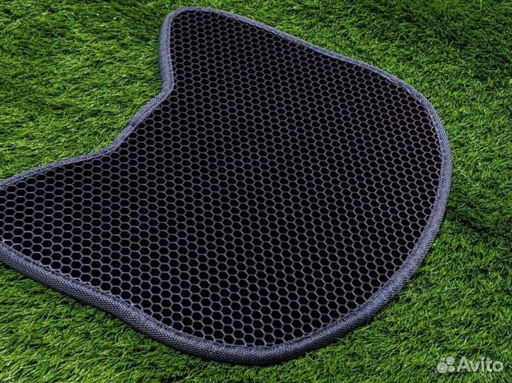 Коврик под миску для кошки