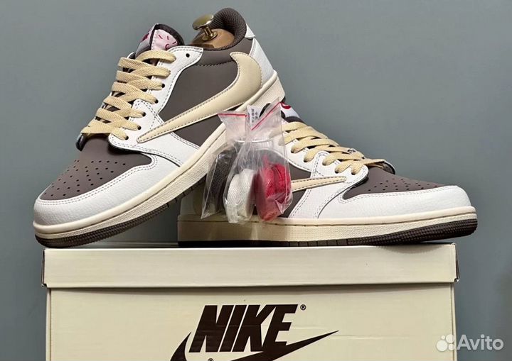 Nike air jordan 1 travis scott reverse mocha