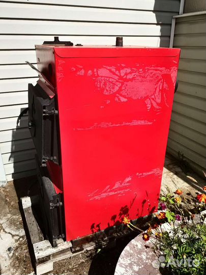 Твердотопливный котел новый