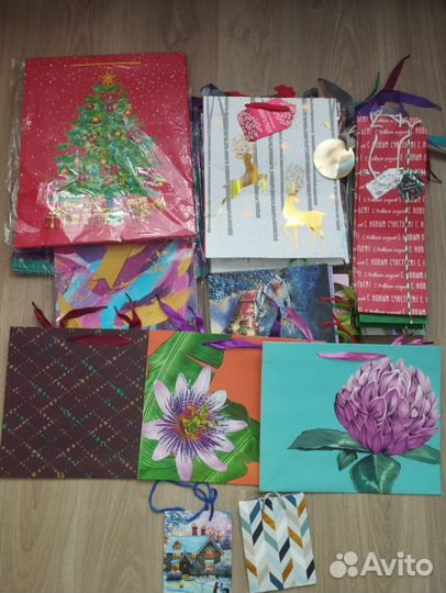 Пакеты подарочные. Новые