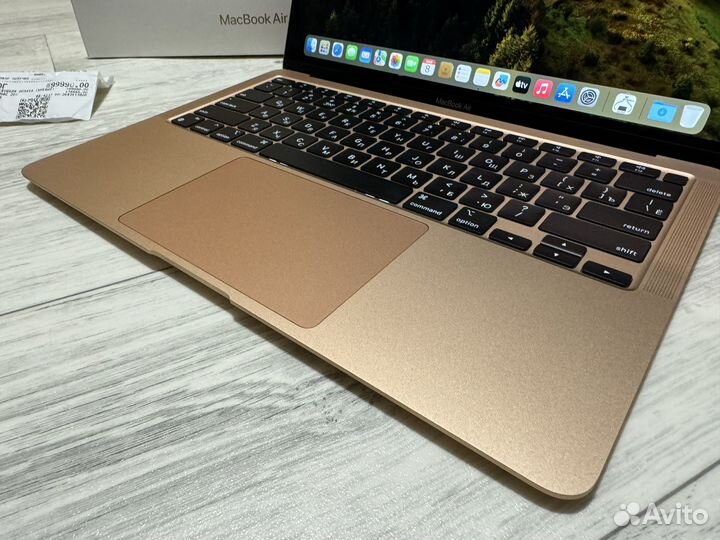 Macbook Air 13-inch/ Apple M1 chip