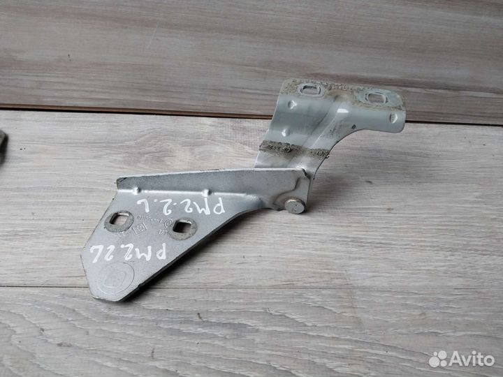 Петли капота Renault Megan 2