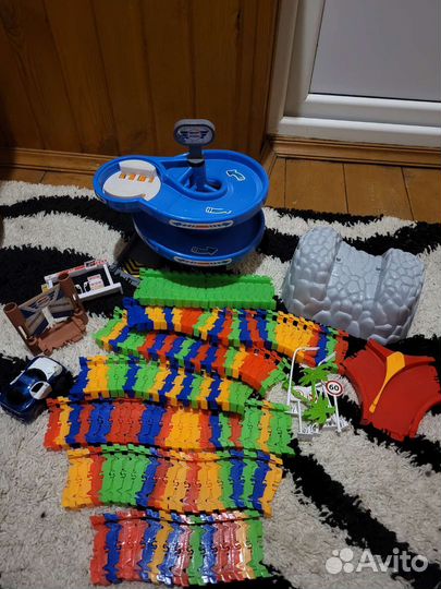 Гибкий трек с машинками