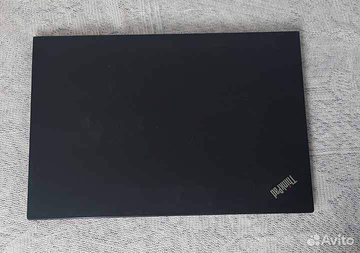 Классный X1 Carbon на i5-6200u gen 4 ips