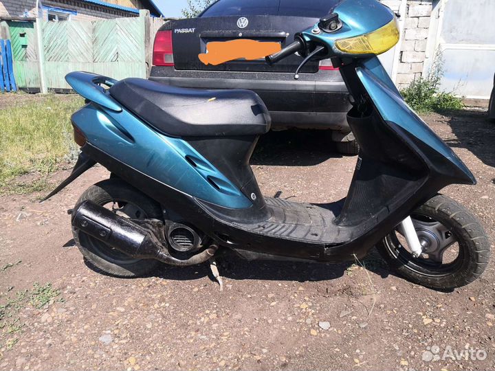 Honda Dio 28 ZX.