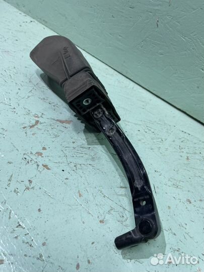 Ограничитель задней левой двери Touareg NF