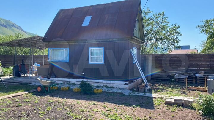 Дача 16 м² на участке 6 сот.