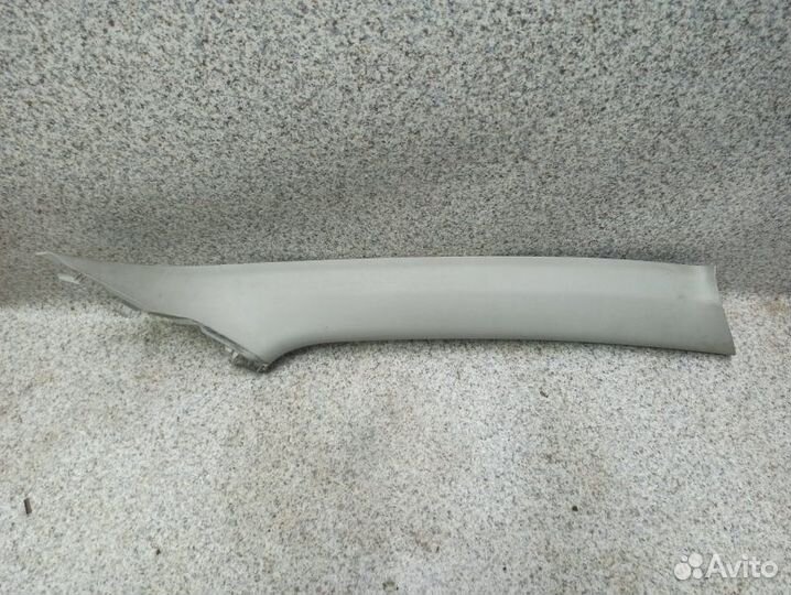 Обшивка передней стойки прав. Mitsubishi Lancer 10