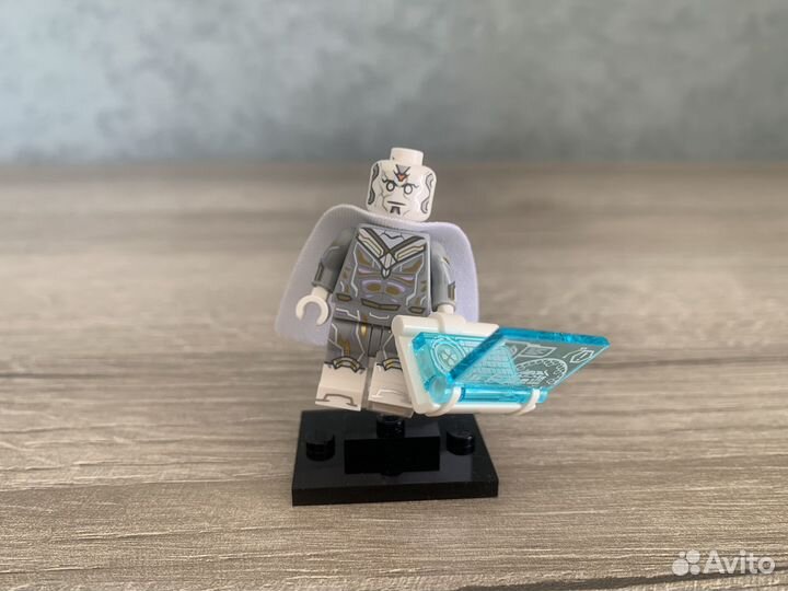 Lego Marvel Вижн Белый