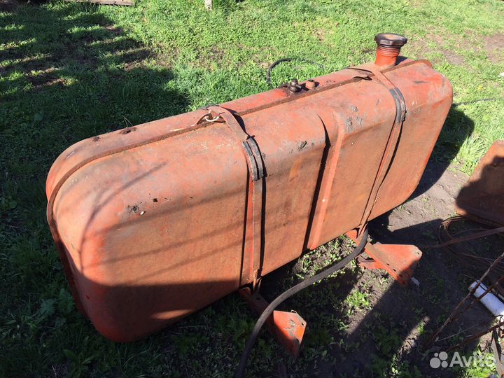 Топливный бак на комбайн ск-5 Нива