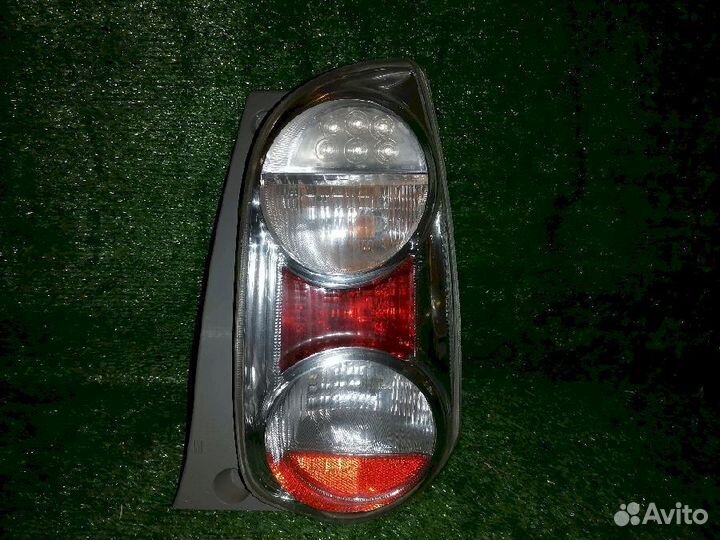 Фонарь (стоп сигнал) правый 220-51004 Toyota Passo