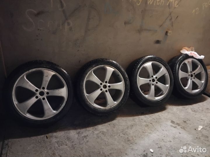 Колеса на тоурег каен